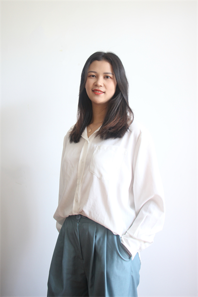 初三十三班 李楠 初三十三班 李楠