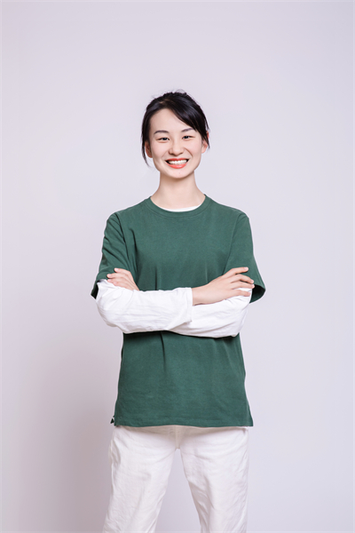 初三四班 刘思思 初三四班 刘思思