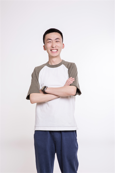 年级主任 汤旭峰 年级主任 汤旭峰