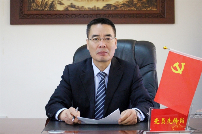 吕金岗校长 吕金岗校长