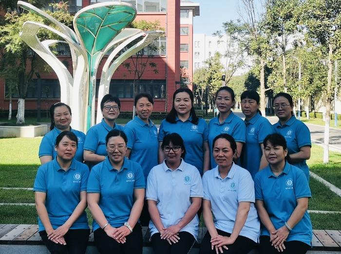 4认真负责的宿管老师_副本 4认真负责的宿管老师_副本