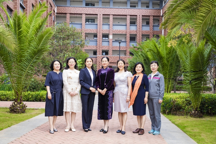 教师指导团队 教师指导团队