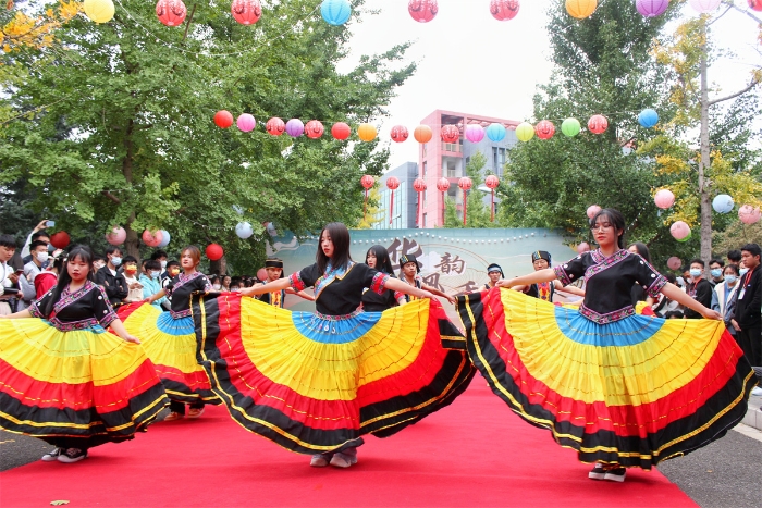 “社团文化节”活动 “社团文化节”活动