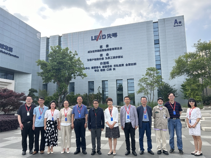 学校党委书记带队走访无锡先导智能装备股份有限公司 学校党委书记带队走访无锡先导智能装备股份有限公司