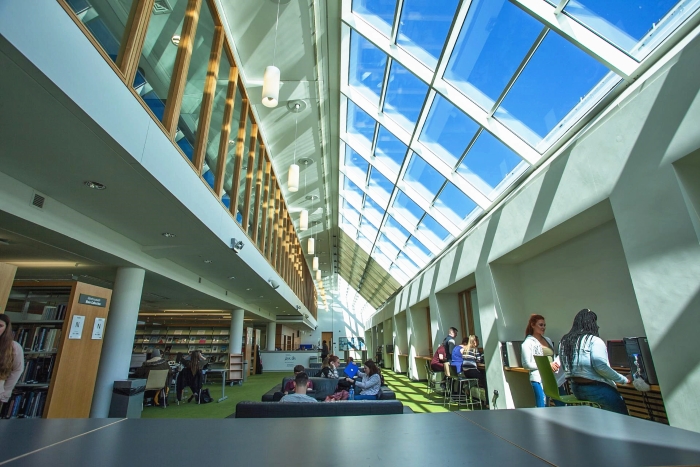 爱尔兰大西洋理工大学图书馆 爱尔兰大西洋理工大学图书馆