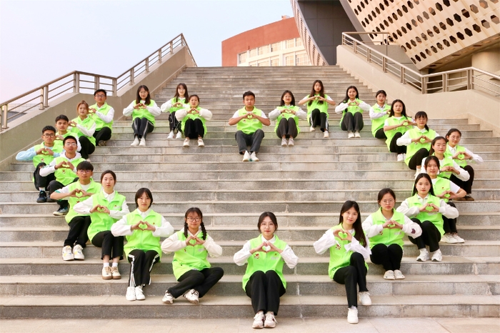 青年志愿者协会宣传照 青年志愿者协会宣传照