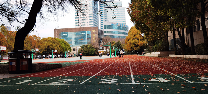 环城南路运动场 环城南路运动场