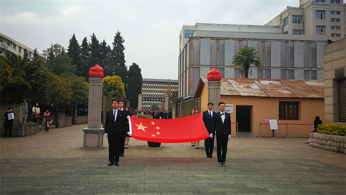 高三百日誓师与成人仪式 高三百日誓师与成人仪式