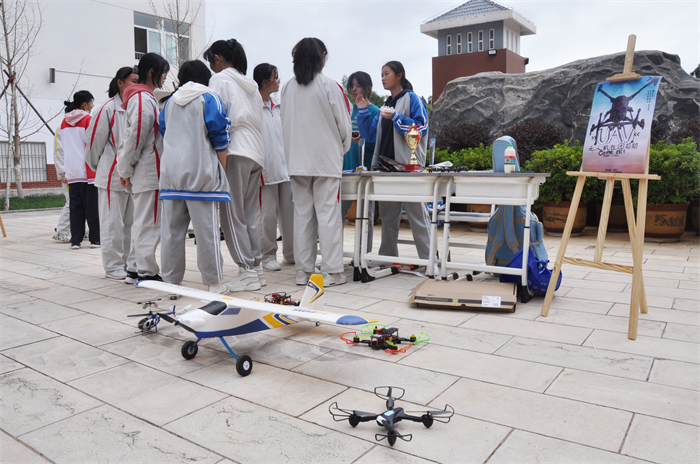 无人机社 无人机社