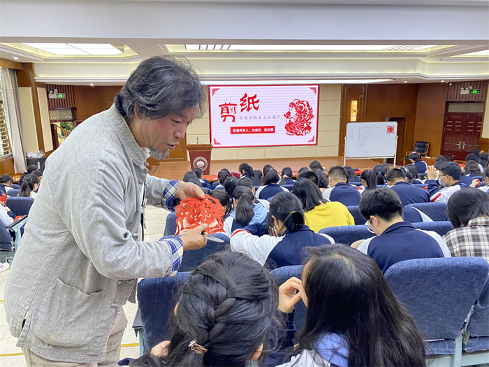 非遗传承进校园