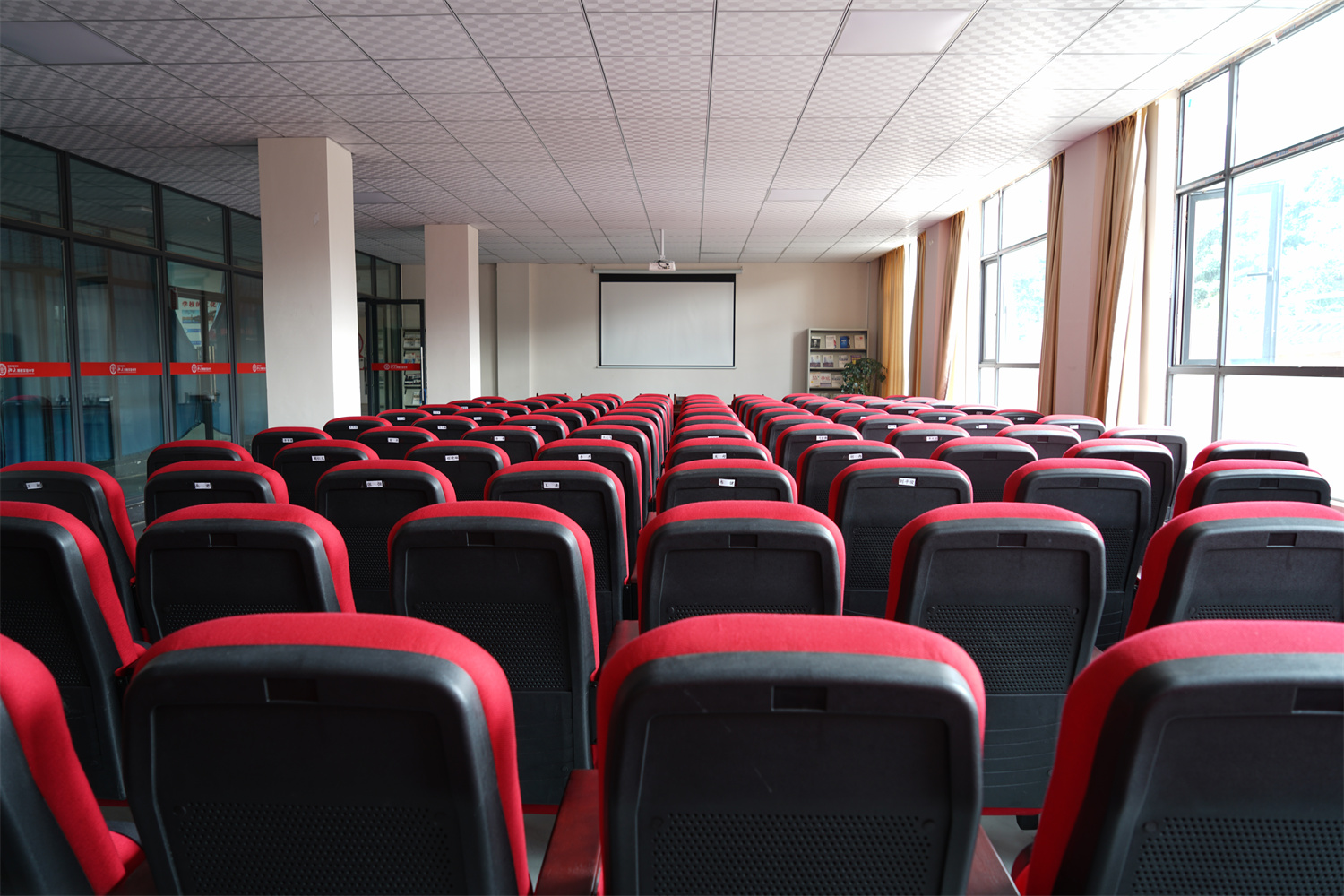 ceb166faddf19e1502382ca0bb00848