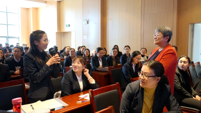 清华大学心理学系副主任、教授、博士生导师樊富珉教授到校培训教师