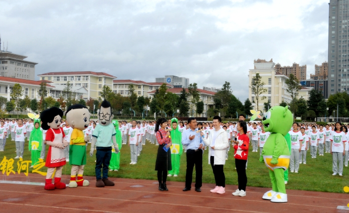 央视银河之星栏目到安宁中学 央视银河之星栏目到安宁中学