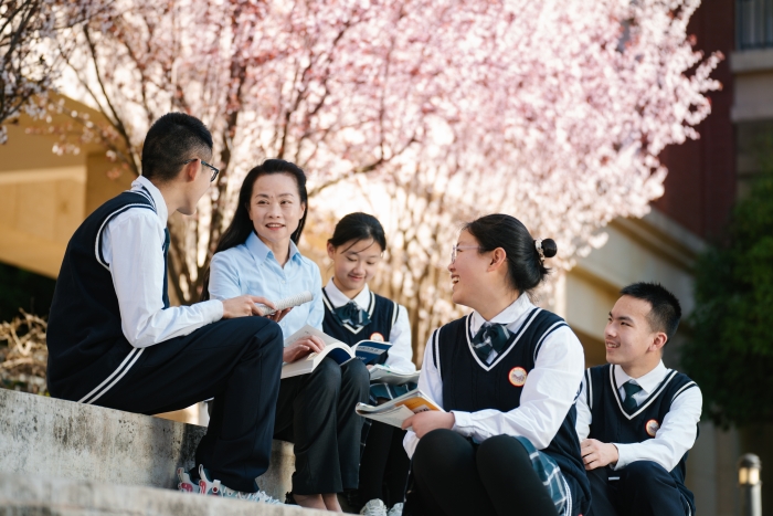 9 珍惜来到身边的每一位学生 9 珍惜来到身边的每一位学生