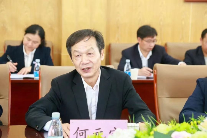 校长何元宗 校长何元宗