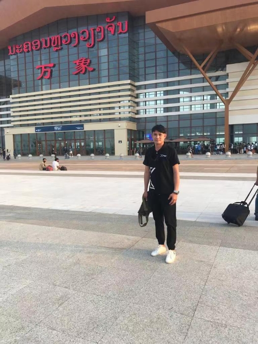 12d178134624f1ef3ffeece1ae1e88b