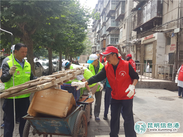 丰宁小区综合整治全面展开 老旧小区换新颜