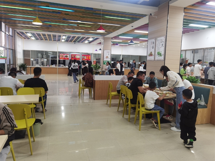 学生餐厅4