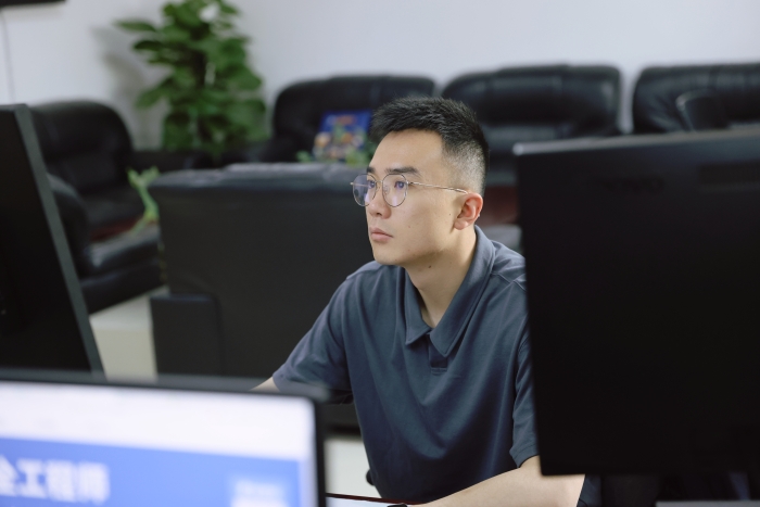 1.【网络普法突出个人】罗云峰-工作单位：云南省公安厅