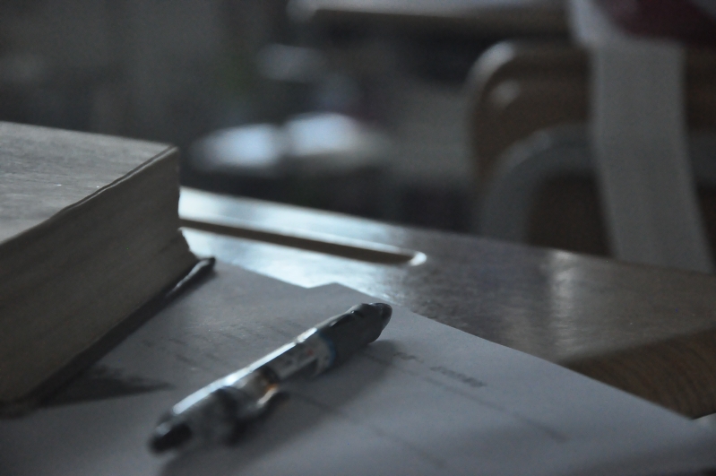 李丞浩2025您12月6日《书桌》1