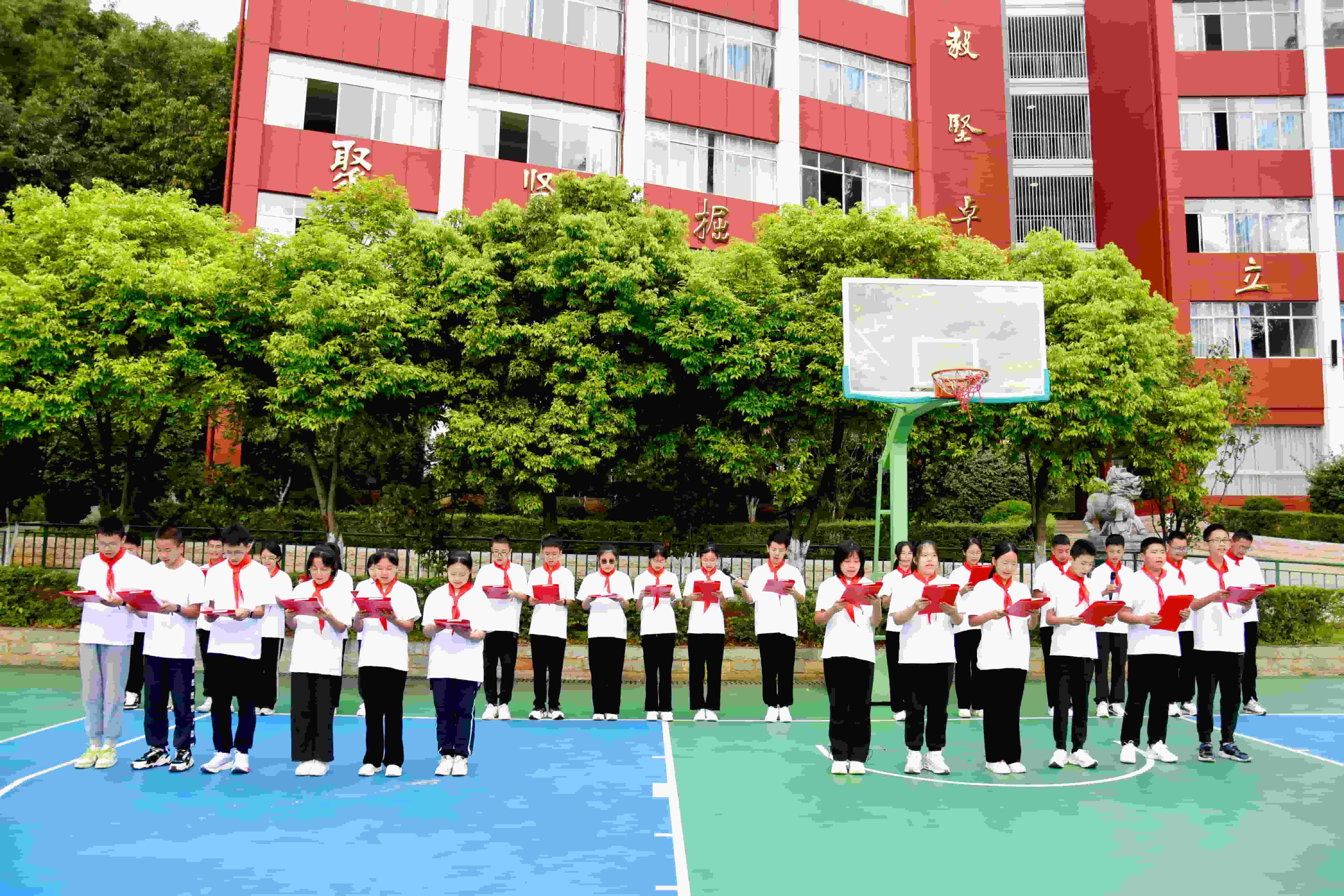 激发探索精神 逐梦美好未来