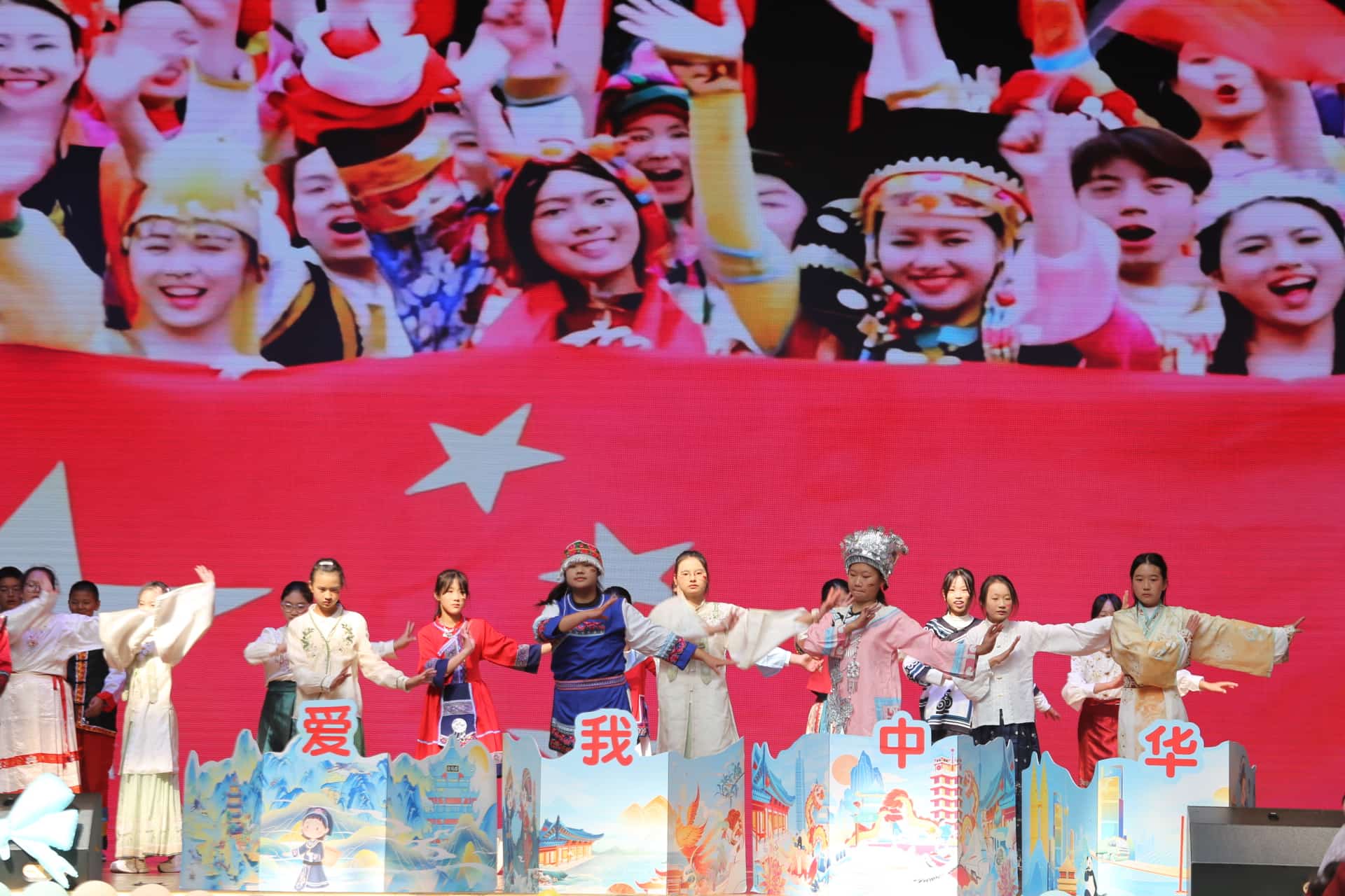 强化课程核心内涵  夯实活动育人根基