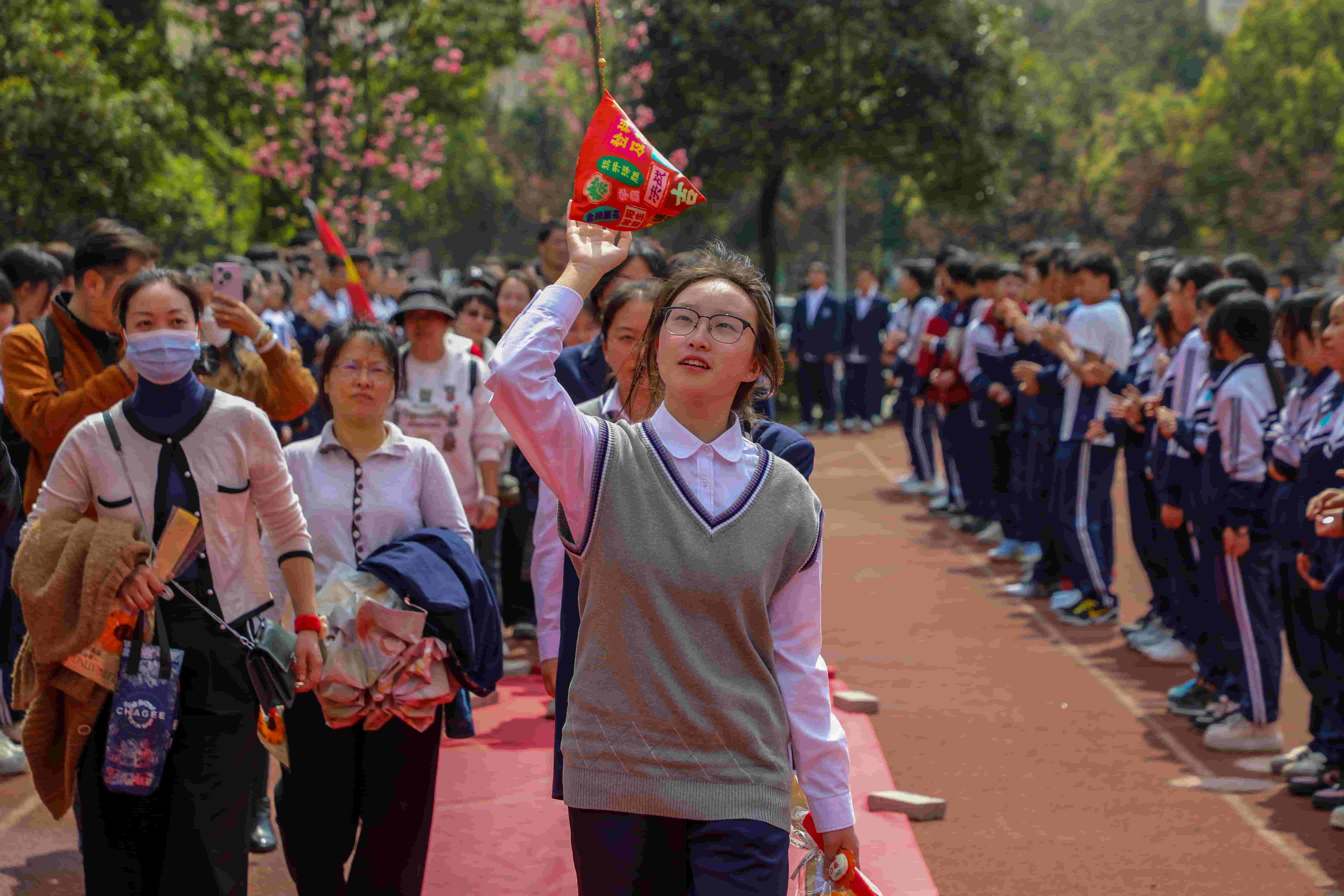 为学生的成功发展和人生幸福奠基