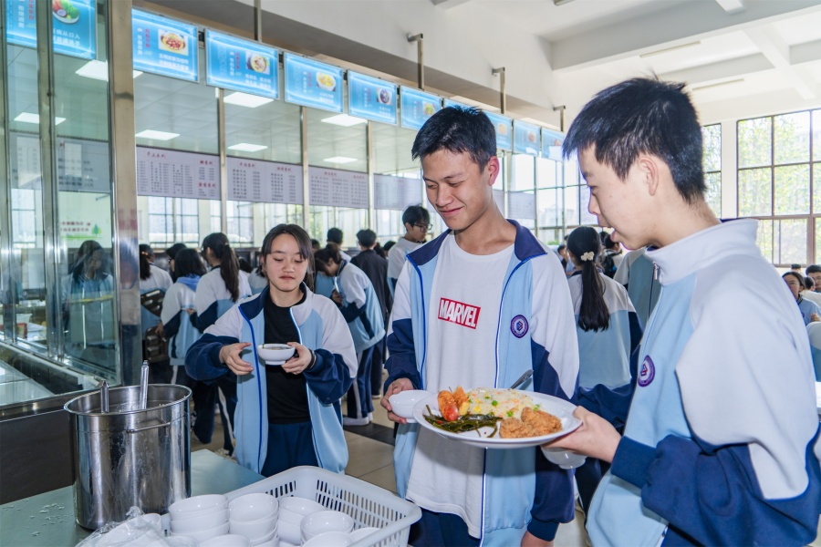 用坚实后盾打造温馨港湾