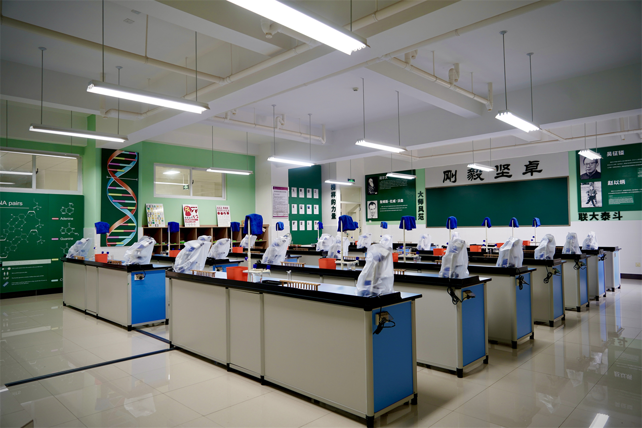 生物实验室_副本