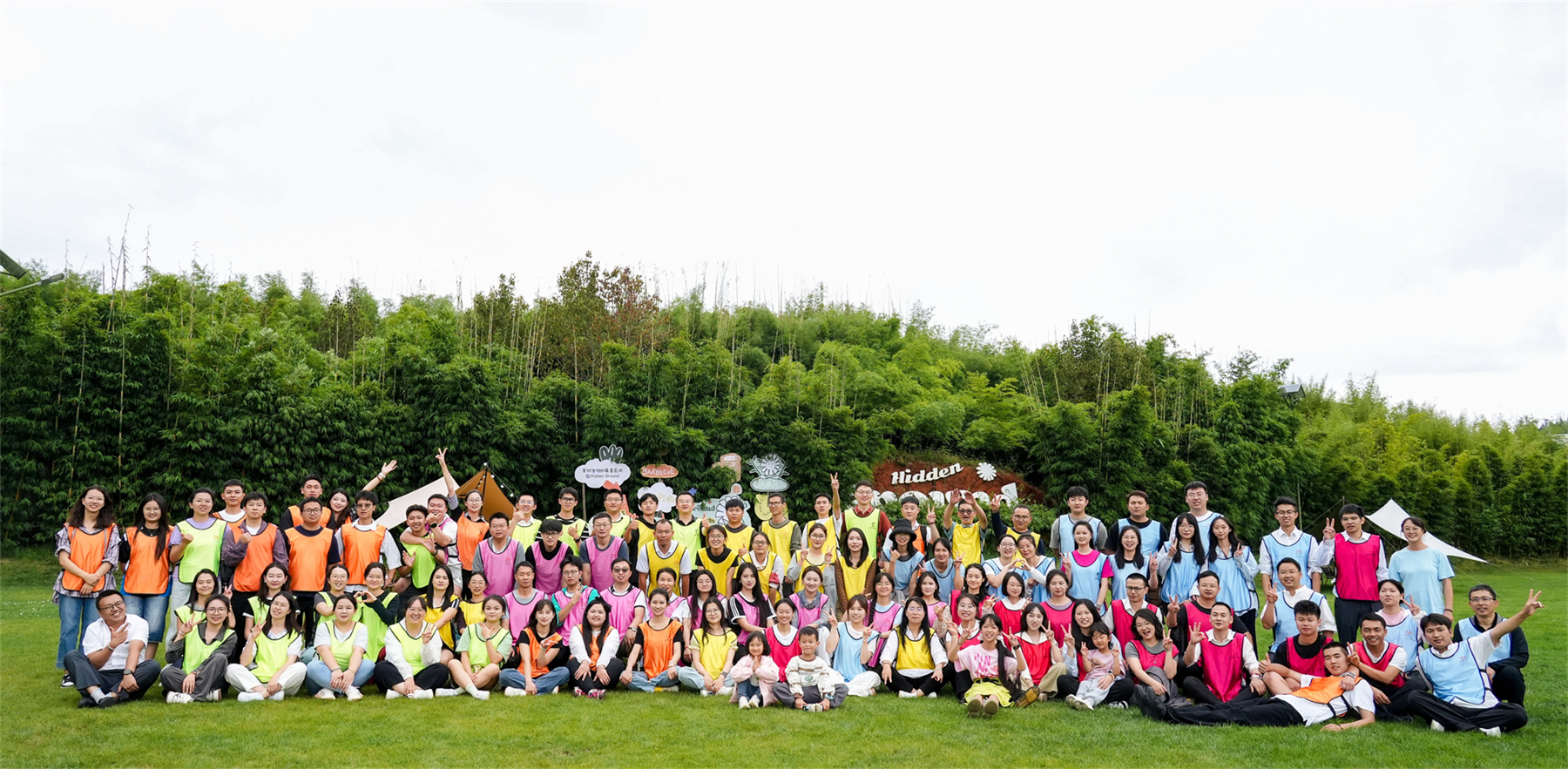 师德高尚  业务精湛  素质一流  精益求精