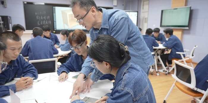 6 云南省“兴滇英才支持计划”教学名师 杨跃仙