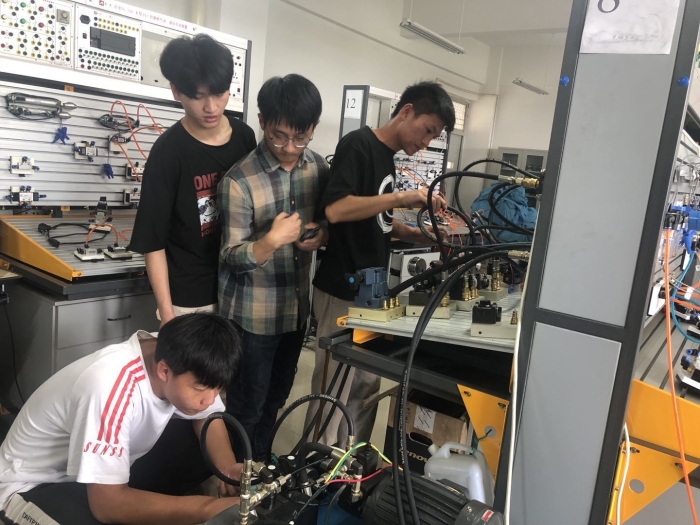 学生技能文化月技能比拼