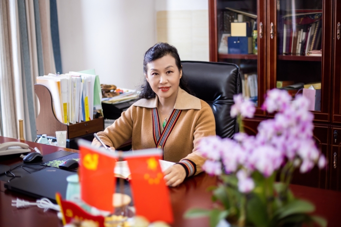 周杰校长