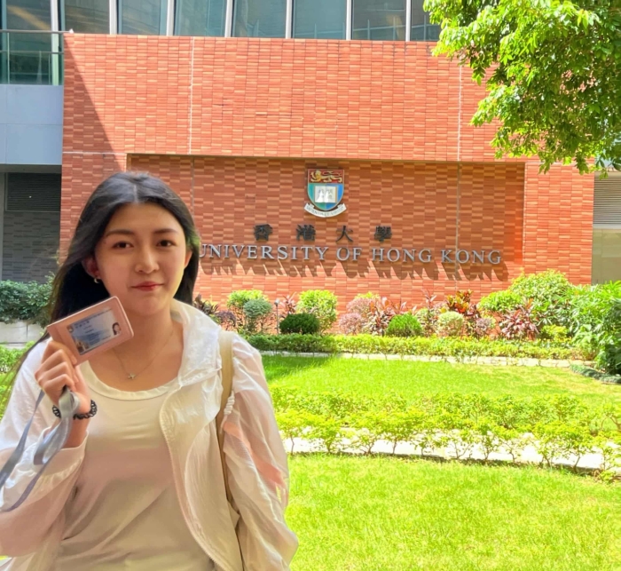 G2021级学子吕嘉慧考入香港大学