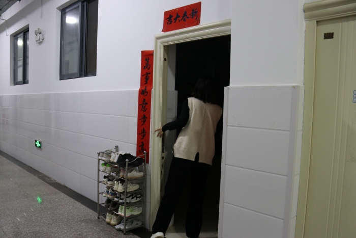 深夜查寝 深夜查寝