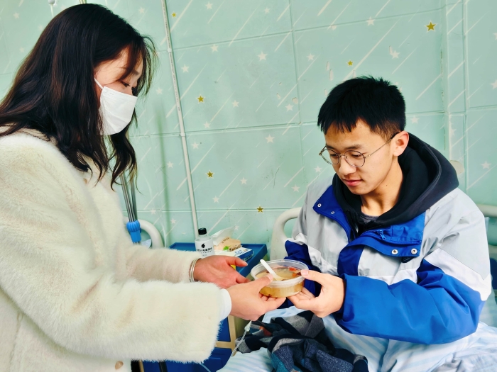 多班主任 生病陪同 多班主任 生病陪同