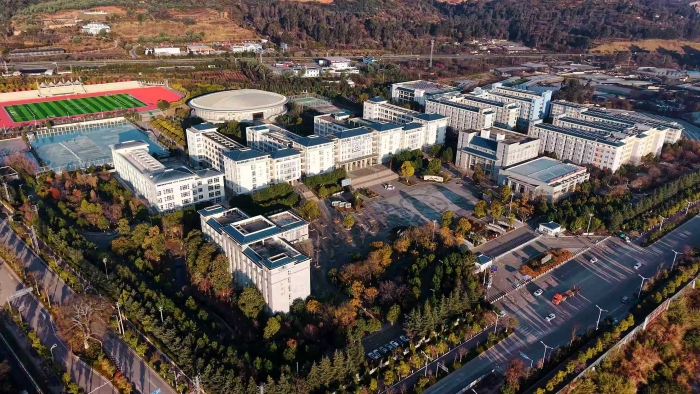 学校全景图 学校全景图