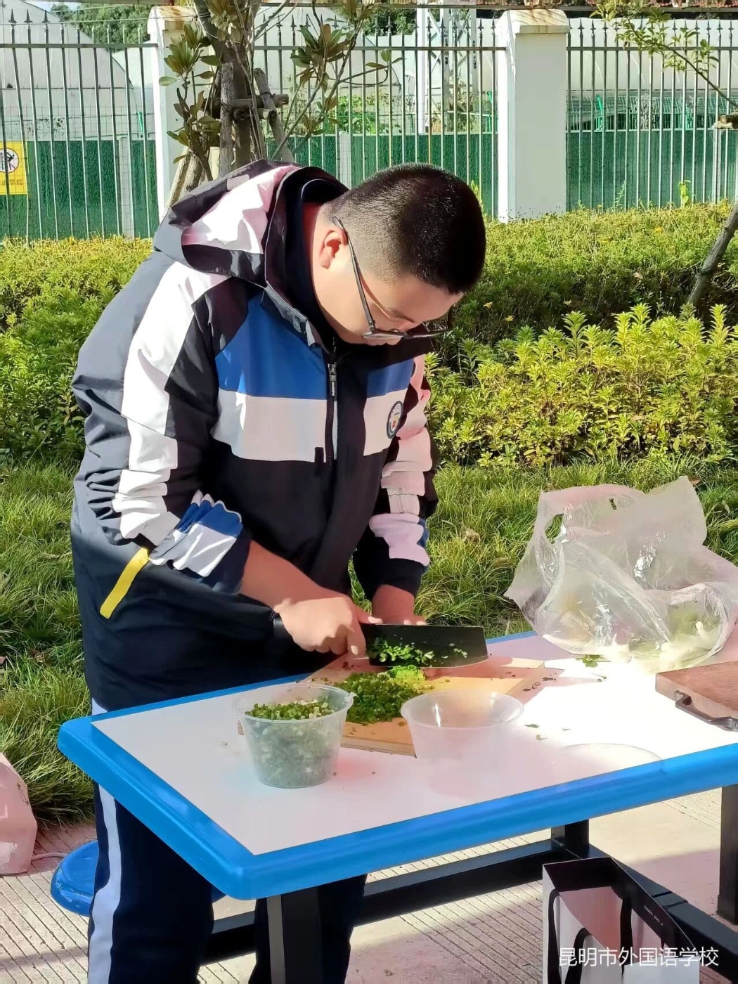 青春逐梦1 (1) 青春逐梦1 (1)