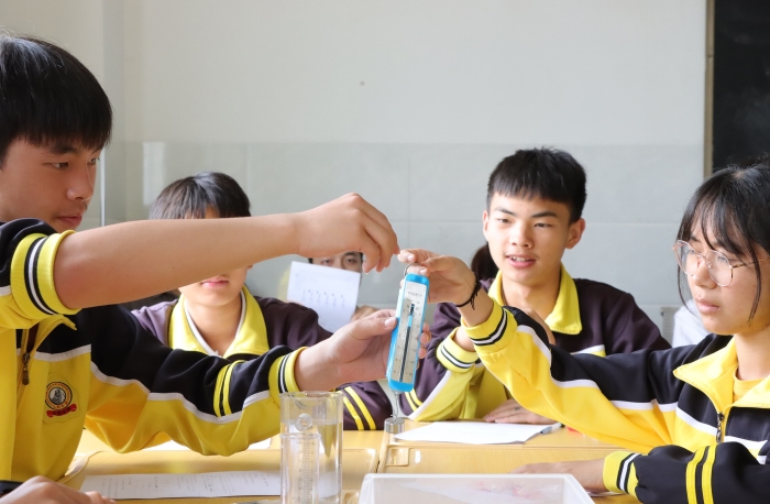 课堂 (2) 课堂 (2)