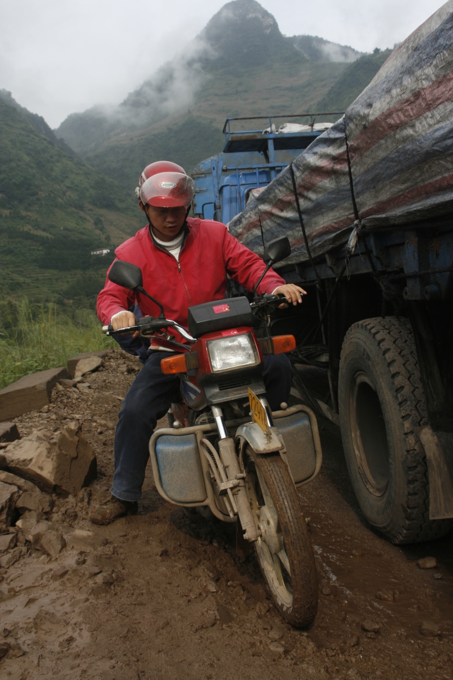 骑摩托车采访 (1) 骑摩托车采访 (1)